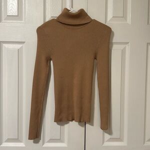 Tight fit turtle neck